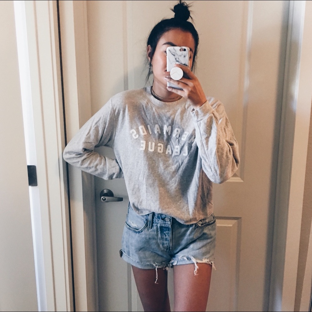 Graphic pullover sweatshirt